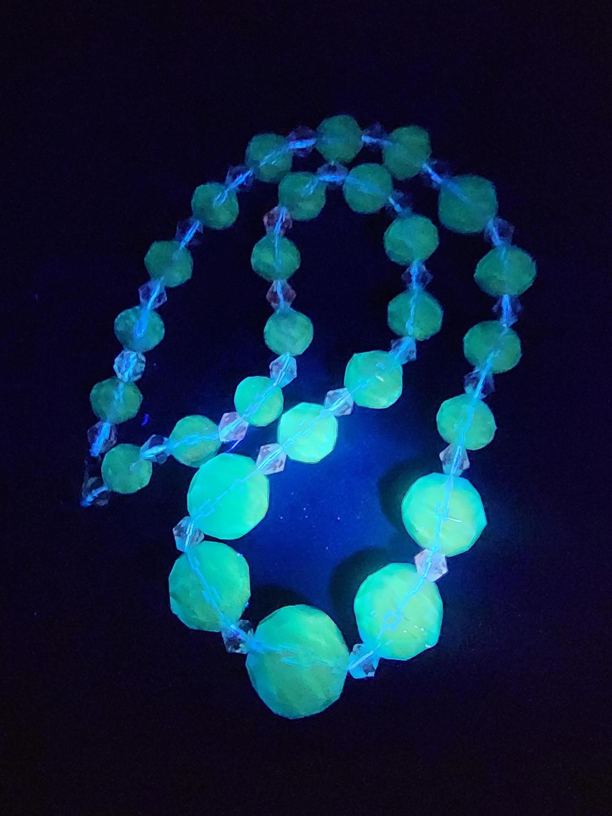 Vintage Cobalt Blue Uranium Czech Glass Necklace: Czechoslovakia Marked Clasp