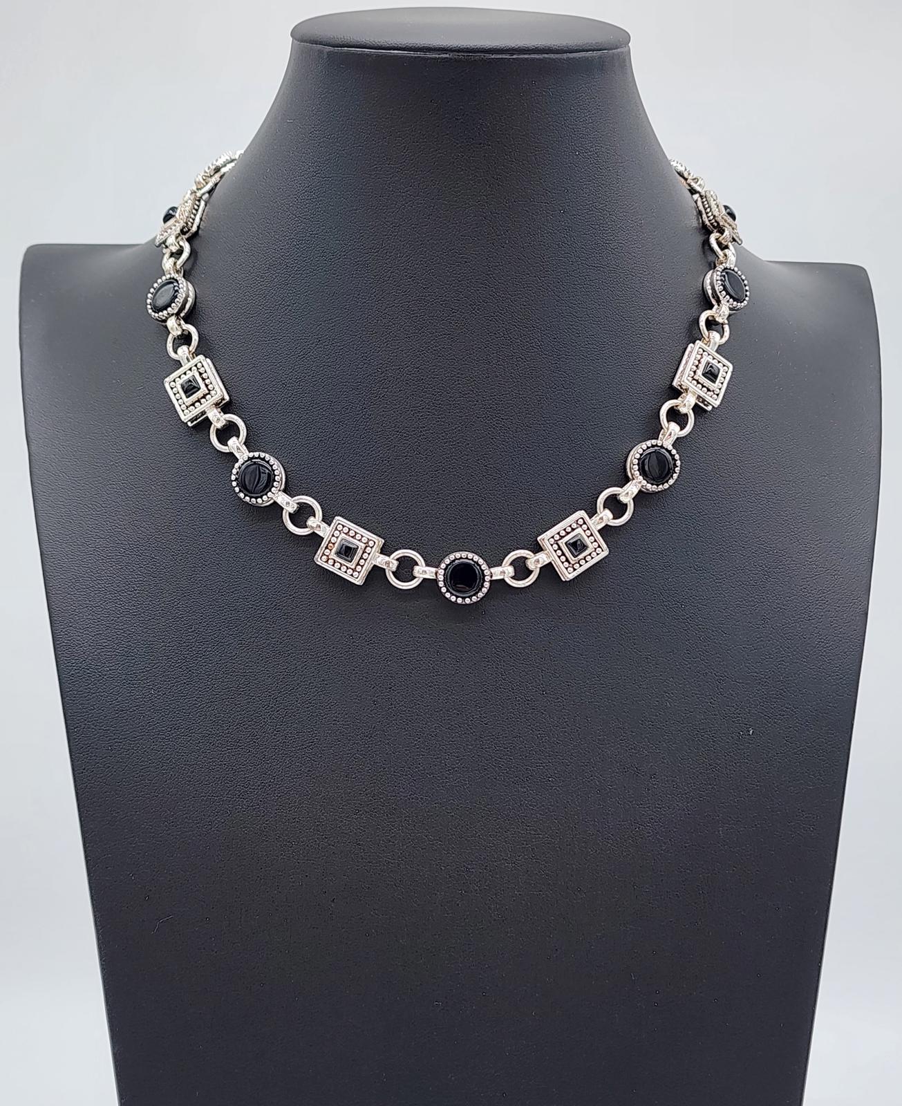 Napier Signed Silver Tone Black Cabochon Geometric Link Necklace 18.5in 90s Y2K