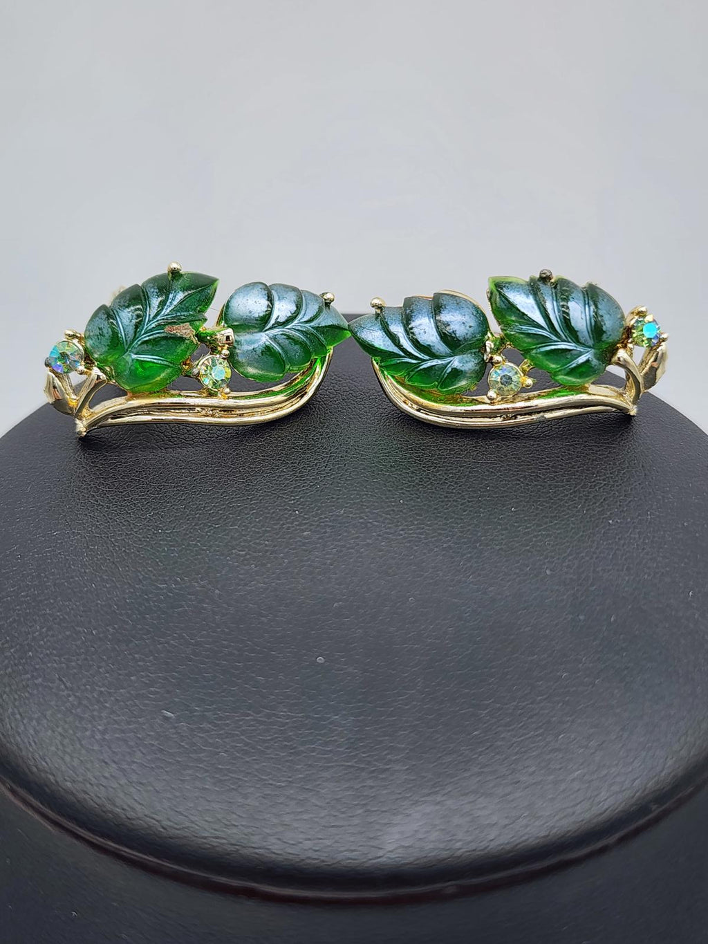 Vintage Signed Star Emerald Green Jelly Leaf Aurora Borealis Parure Set 1960s