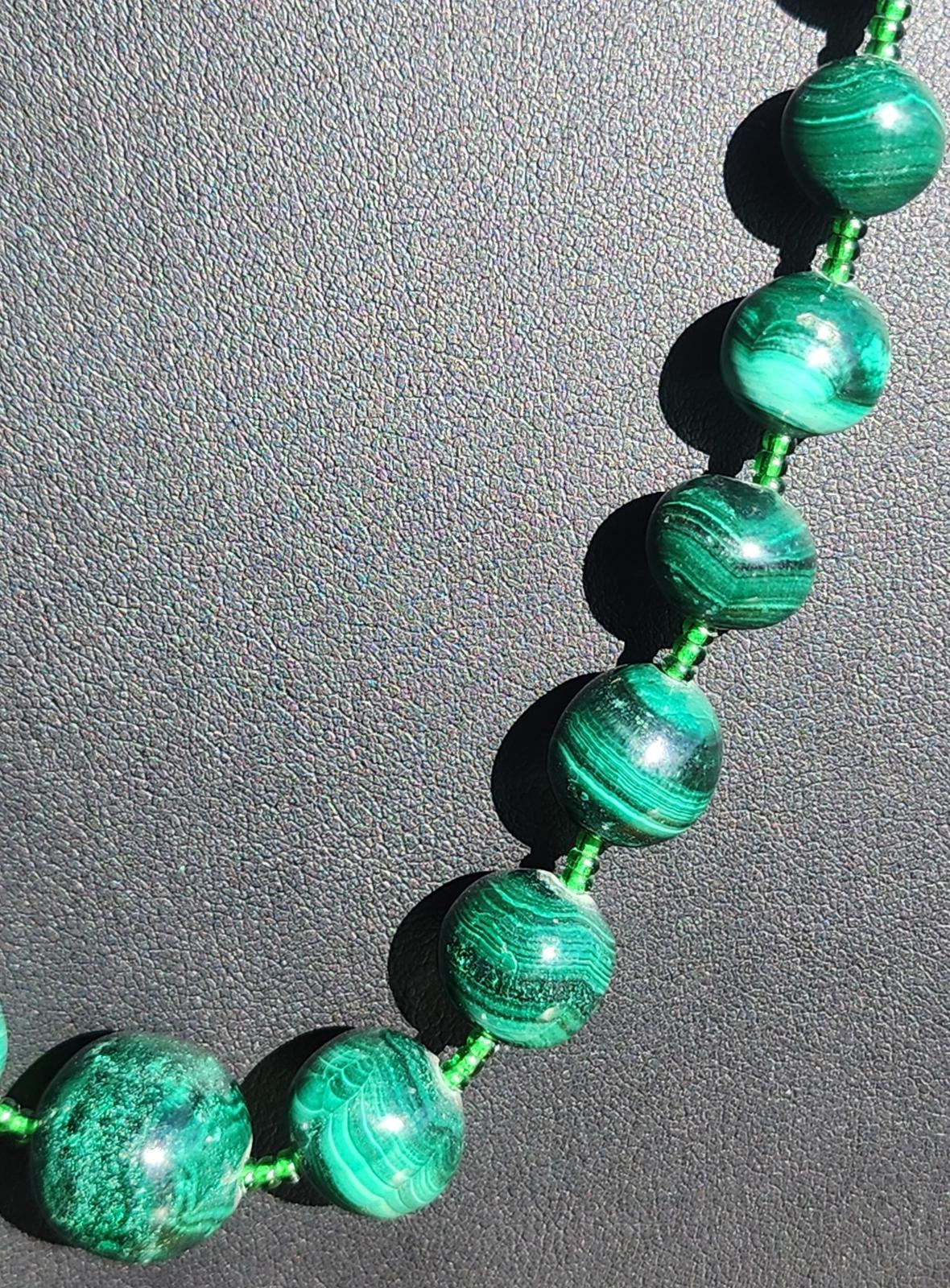 Vtg Natural Malachite Graduated Bead Necklace Deep Emerald Swirling Pattern 100g