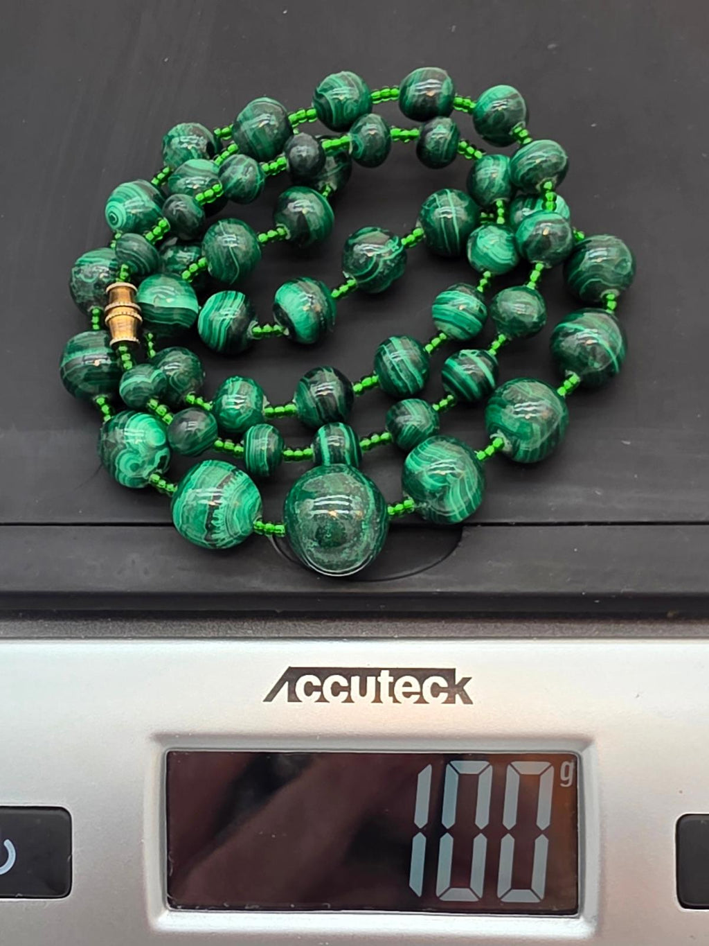 Vtg Natural Malachite Graduated Bead Necklace Deep Emerald Swirling Pattern 100g