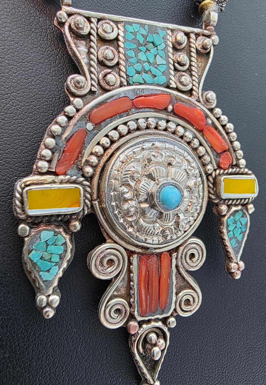 Vintage Tibetan Nepalese Turquoise Coral Silver Pendant Necklace Himalayan