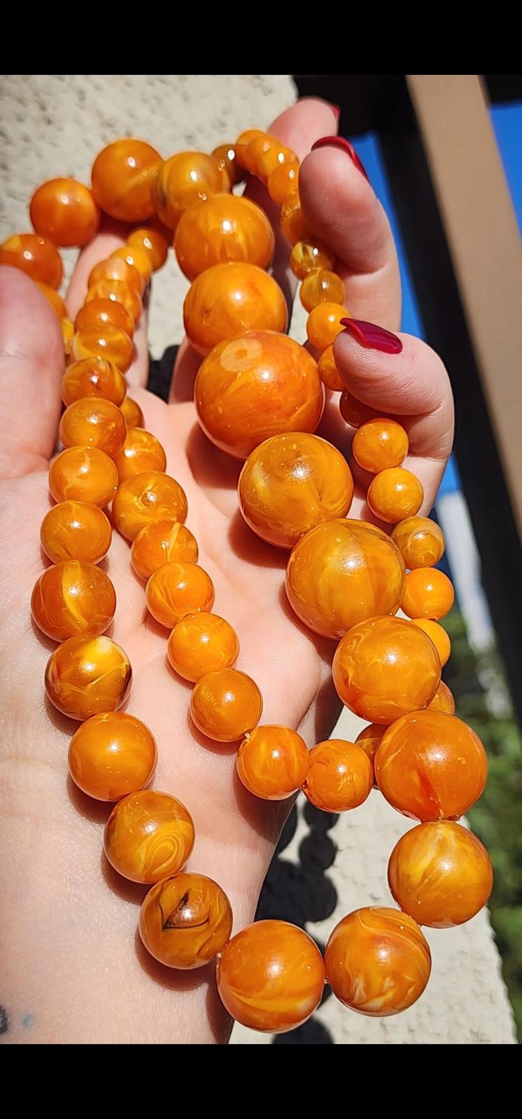 Large Bakelite Necklace Egg Yolk Butterscotch Catalin Graduated Beads 88g