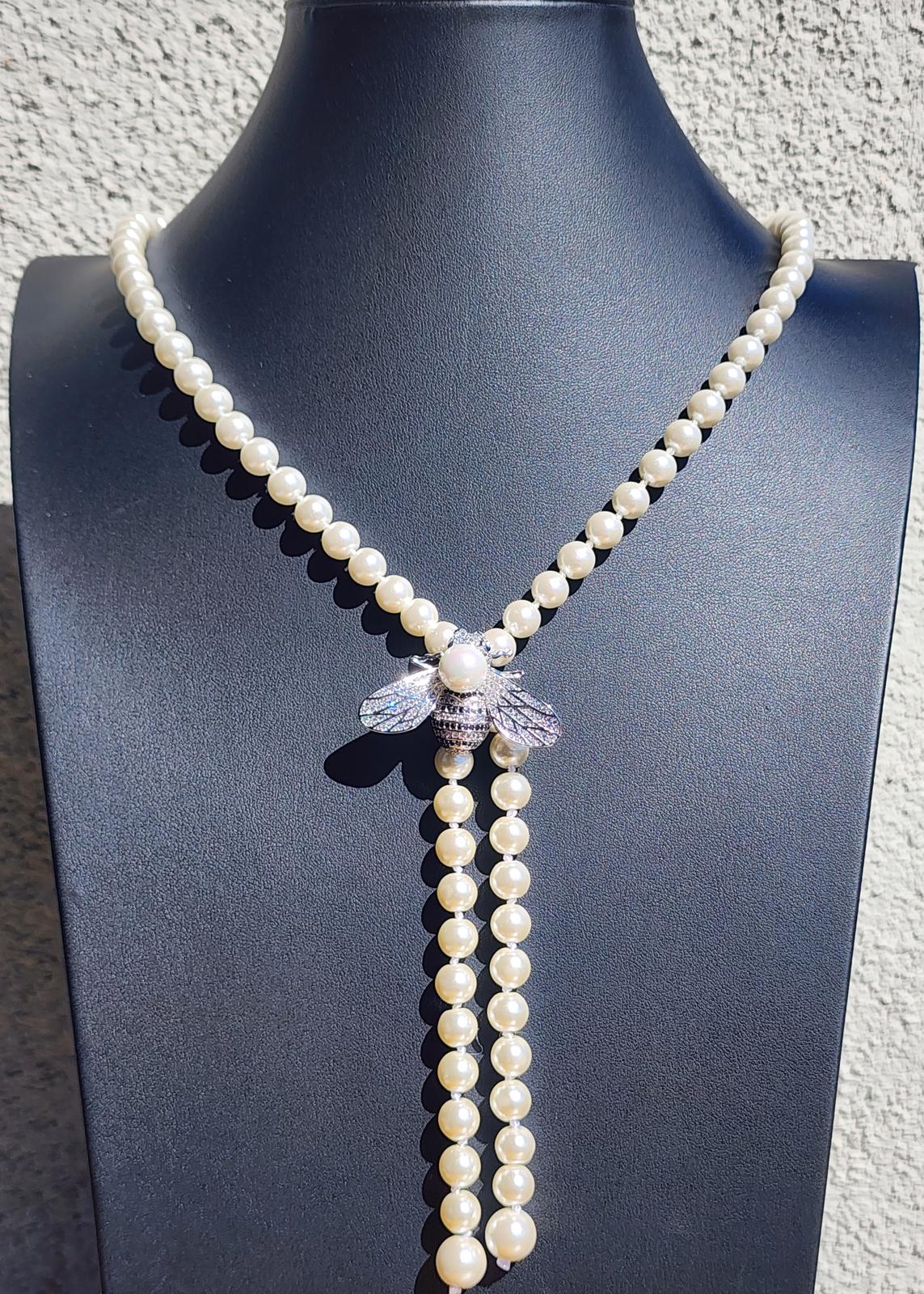 Pearl Necklace with Bumblebee Pendant | Statement Bee Lariat | Couture Inspired